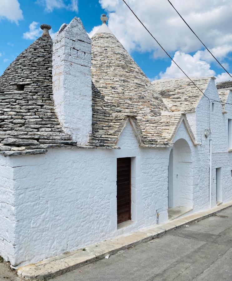 Trulli Antichi Mestieri - Widespread Trulli In The Historic Center Alberobello Exteriör bild