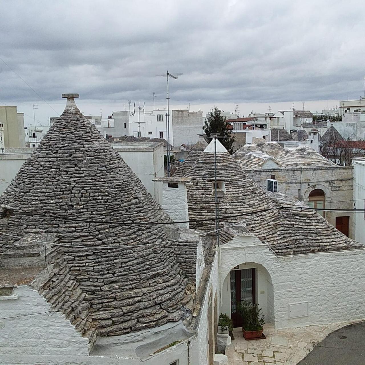 Trulli Antichi Mestieri - Widespread Trulli In The Historic Center Alberobello Exteriör bild