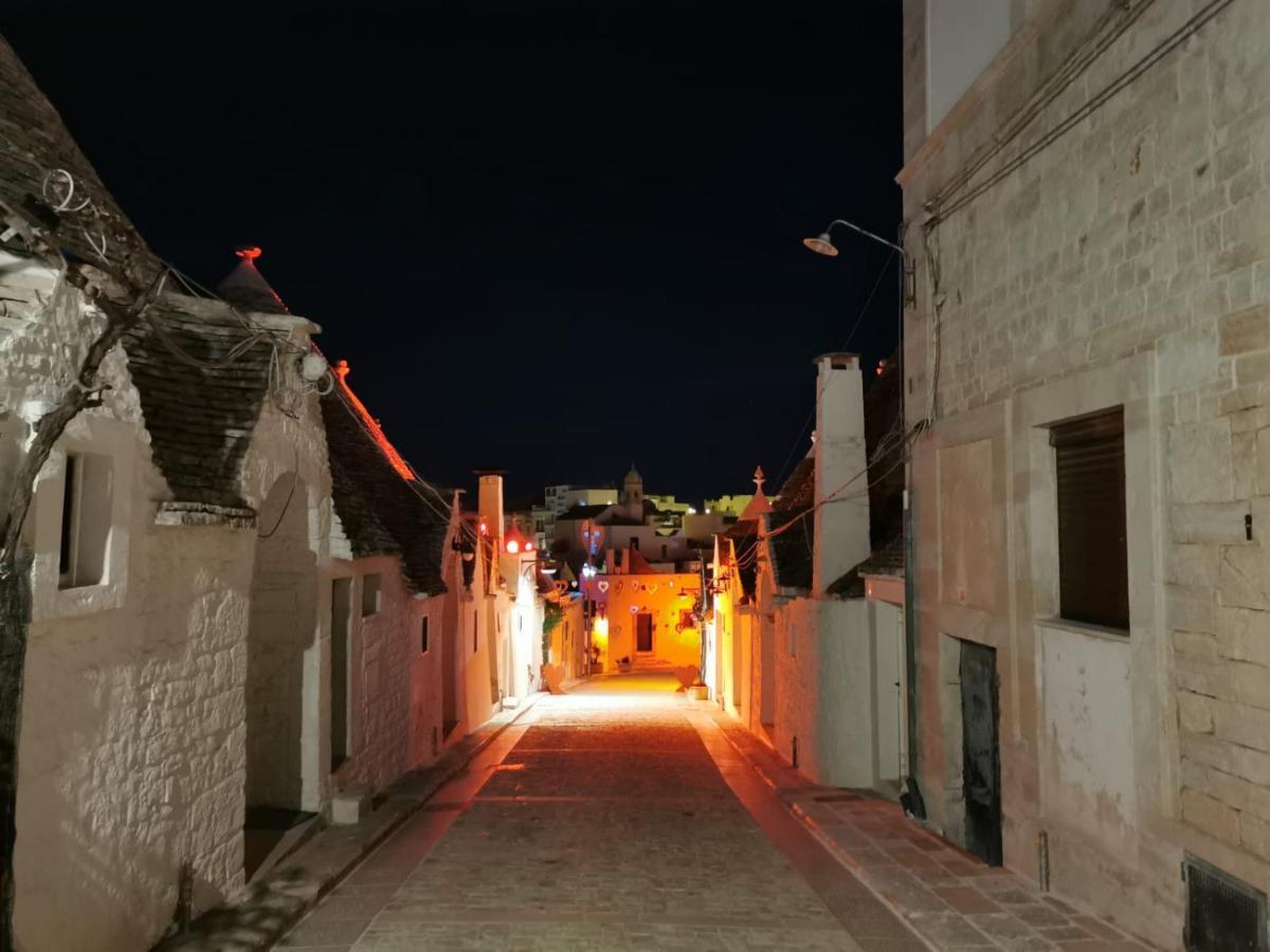 Trulli Antichi Mestieri - Widespread Trulli In The Historic Center Alberobello Exteriör bild